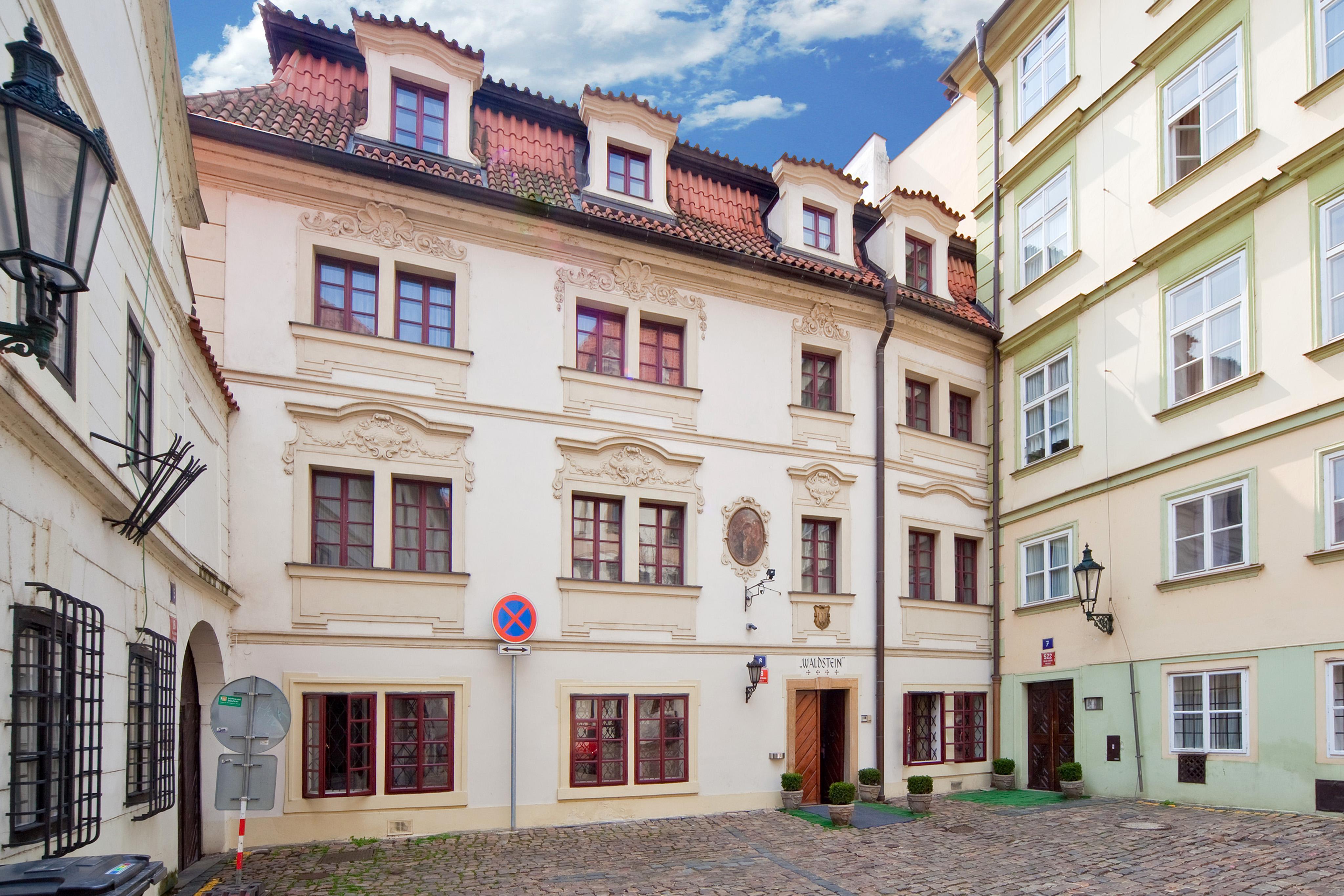 Hotel Waldstein Prague Exterior photo